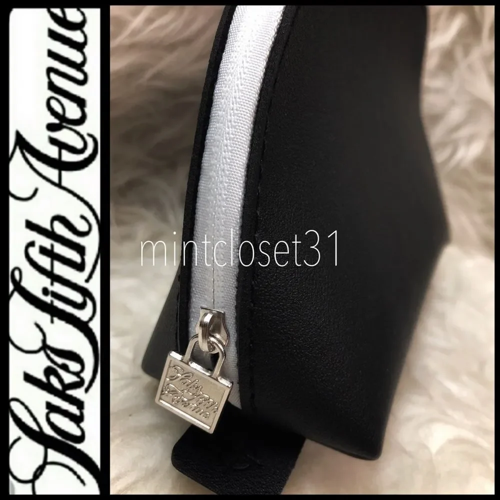🆕 Saks Fifth Avenue Pouch Bag
